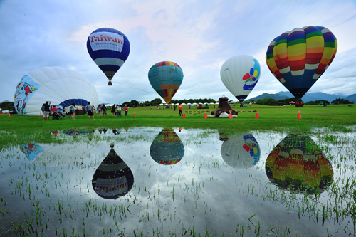 2012台灣熱氣球嘉年華 牙羽撩